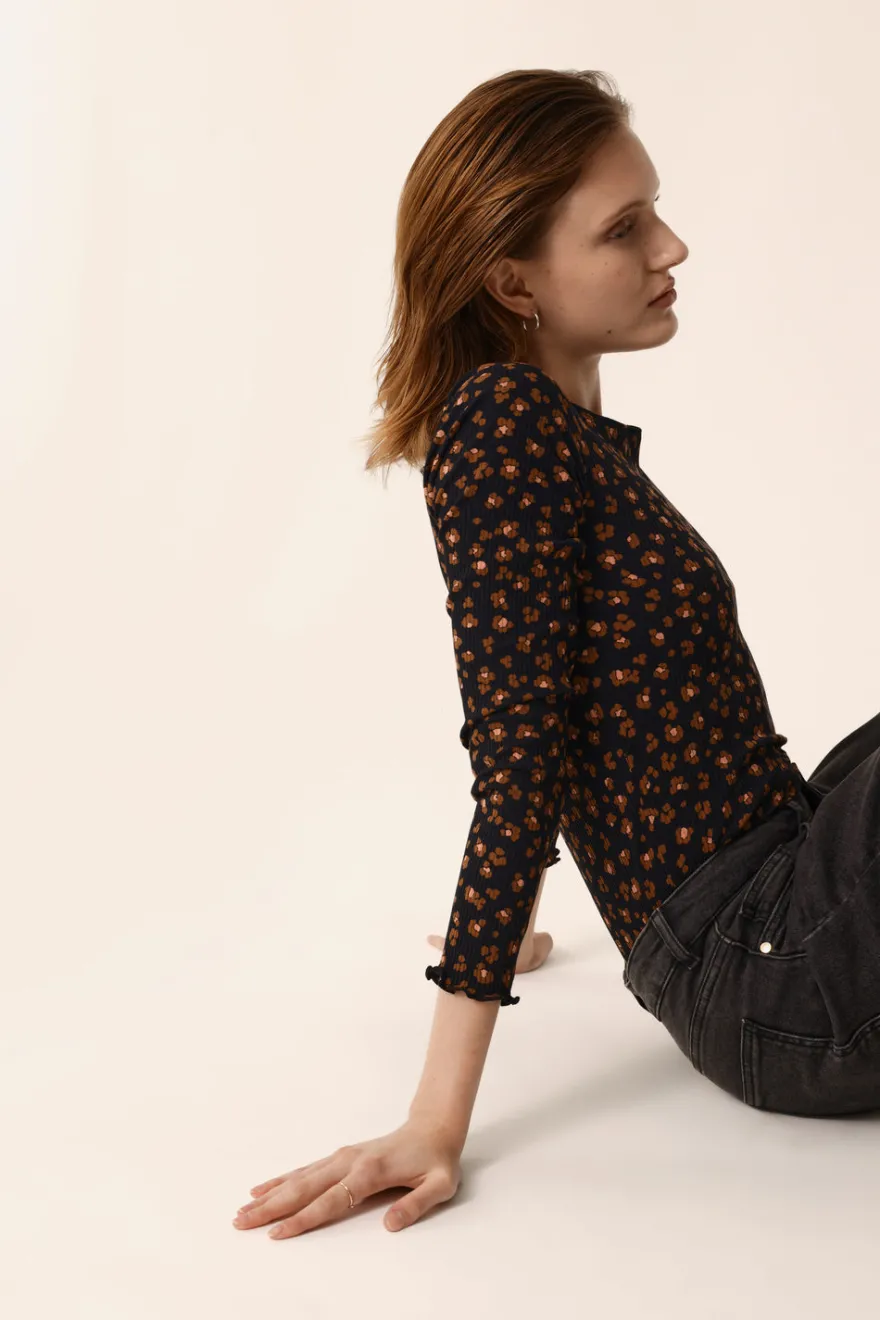 Discount Des Petit Hauts Tee-shirt Hailey LEO NOIR